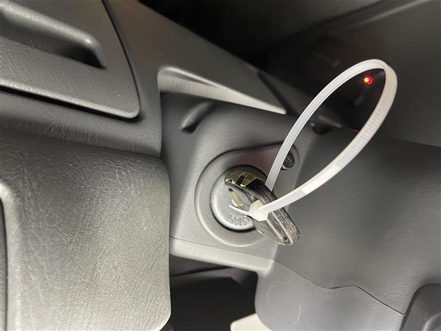 セドリック クラシック　ｃｌａｒｉｏｎカーオーディオ　ＥＴＣ　純正フロアマット　ドアバイザー（15枚目）