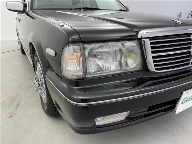 セドリック クラシック　ｃｌａｒｉｏｎカーオーディオ　ＥＴＣ　純正フロアマット　ドアバイザー（33枚目）