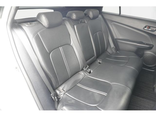 プリウス Ｓ　ハイブリッド　ＥＴＣ　バックカメラ　ＴＶ　ＬＥＤヘッドランプ　スマートキー　ＣＶＴ　盗難防止システム　衝突安全ボディ　アルミホイール　ＣＤ　Ｂｌｕｅｔｏｏｔｈ　サンルーフ　ＡＢＳ　ＥＳＣ　エアコン（8枚目）