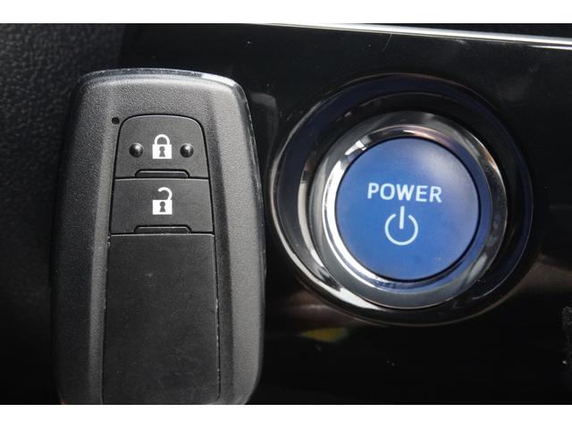 プリウス Ｓ　ハイブリッド　ＥＴＣ　バックカメラ　ＴＶ　ＬＥＤヘッドランプ　スマートキー　ＣＶＴ　盗難防止システム　衝突安全ボディ　アルミホイール　ＣＤ　Ｂｌｕｅｔｏｏｔｈ　サンルーフ　ＡＢＳ　ＥＳＣ　エアコン（16枚目）