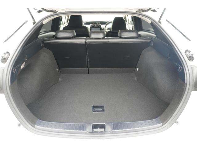プリウス Ｓ　ハイブリッド　ＥＴＣ　バックカメラ　ＴＶ　ＬＥＤヘッドランプ　スマートキー　ＣＶＴ　盗難防止システム　衝突安全ボディ　アルミホイール　ＣＤ　Ｂｌｕｅｔｏｏｔｈ　サンルーフ　ＡＢＳ　ＥＳＣ　エアコン（19枚目）