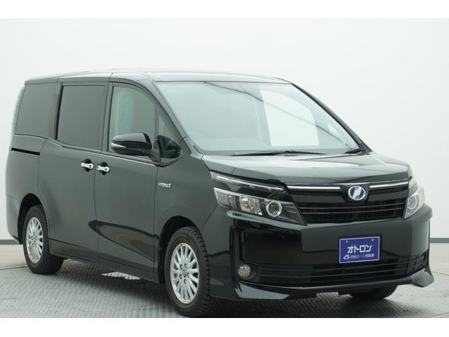 ヴォクシー ハイブリッドＶ　ＥＴＣ　バックカメラ　ナビ　ＴＶ　オートクルーズコントロール　両側電動スライドドア　ＬＥＤヘッドランプ　スマートキー　アイドリングストップ　シートヒーター　後席モニター　３列シート　ウォークスルー（3枚目）