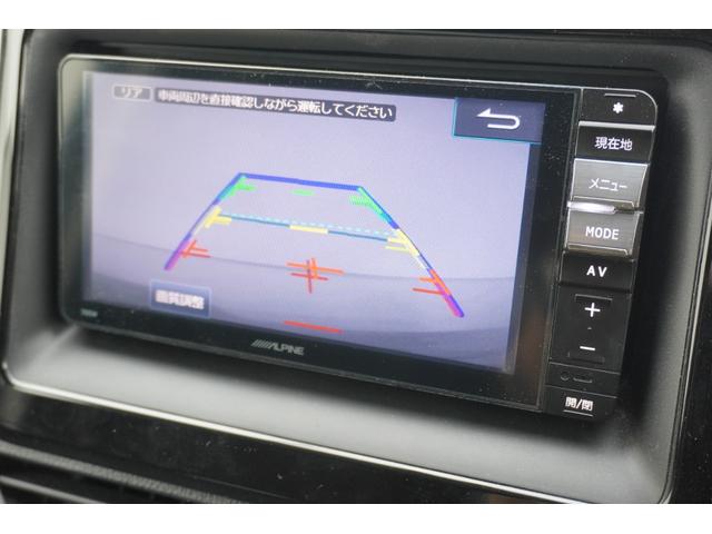 ヴォクシー ハイブリッドＶ　ＥＴＣ　バックカメラ　ナビ　ＴＶ　オートクルーズコントロール　両側電動スライドドア　ＬＥＤヘッドランプ　スマートキー　アイドリングストップ　シートヒーター　後席モニター　３列シート　ウォークスルー（14枚目）