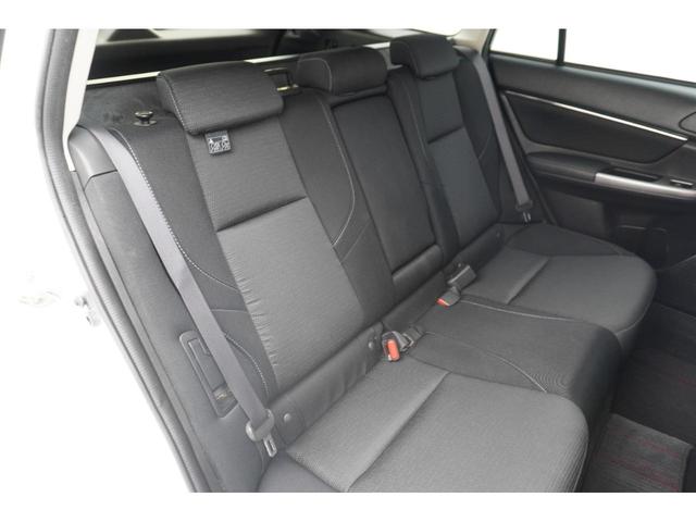 レヴォーグ １．６ＧＴアイサイト　４ＷＤ　ＥＴＣ　バックカメラ　ナビ　オートクルーズコントロール　レーンアシスト　衝突被害軽減システム　アルミホイール　オートライト　スマートキー　アイドリングストップ　ＣＶＴ　盗難防止システム（8枚目）