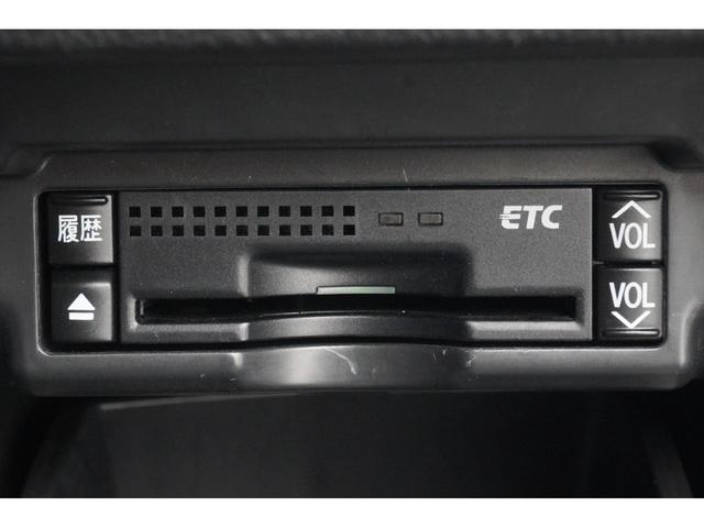 アルファード ２４０Ｓ　ＥＴＣ　バックカメラ　ナビ　クリアランスソナー　両側電動スライドドア　ＨＩＤ　スマートキー　電動格納ミラー　３列シート　オットマン　ＣＶＴ　アルミホイール　ＣＤ　ミュージックプレイヤー接続可（16枚目）