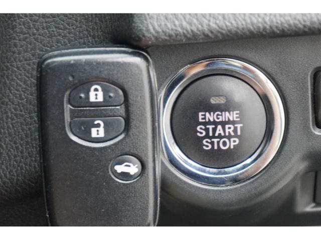 XV 2.0i-L アイサイト 4WD ETC バックカメラ オートクルーズコントロール パワーシート ナビ TV HID アルミホイール スマートキー アイドリングストップ CVT 盗難防止システム 衝突安全ボディ CD USB(18枚目)