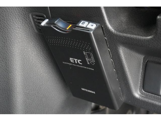 セレナ ハイウェイスターＳ－ＨＶアドバンスドセーフティパック　ドライブレコーダー　ＥＴＣ　全周囲カメラ　クリアランスソナー　オートクルーズコントロール　レーンアシスト　衝突被害軽減システム　両側電動スライドドア　スマートキー　電動格納ミラー　３列シート　ＣＶＴ（17枚目）