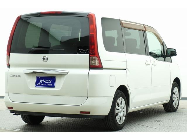 セレナ ２０Ｓ　ナンバーワンエディション　ＥＴＣ　ナビ　両側スライドドア　キーレスエントリー　３列シート　ウォークスルー　ＣＶＴ　衝突安全ボディ　ＡＢＳ　エアコン　パワーステアリング　パワーウィンドウ（4枚目）