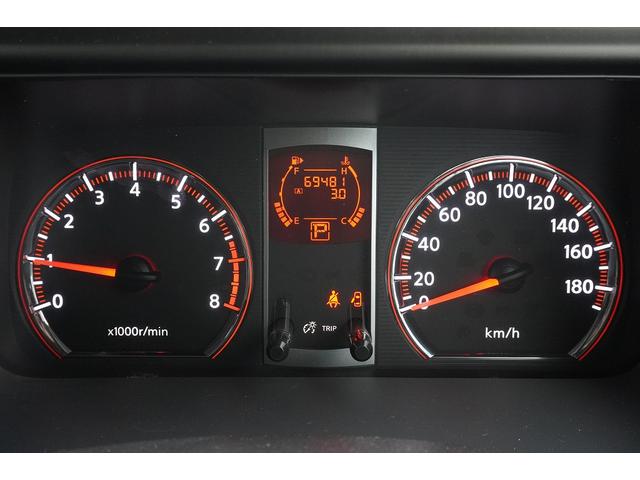 セレナ ２０Ｓ　ナンバーワンエディション　ＥＴＣ　ナビ　両側スライドドア　キーレスエントリー　３列シート　ウォークスルー　ＣＶＴ　衝突安全ボディ　ＡＢＳ　エアコン　パワーステアリング　パワーウィンドウ（12枚目）