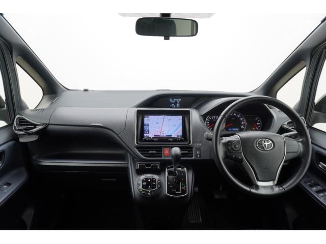 ヴォクシー ZS ETC バックカメラ ナビ TV 両側電動スライドドア オートライト LEDヘッドランプ スマートキー 電動格納ミラー 後席モニター 3列シート ウォークスルー CVT アルミホイール CD USB(10枚目)