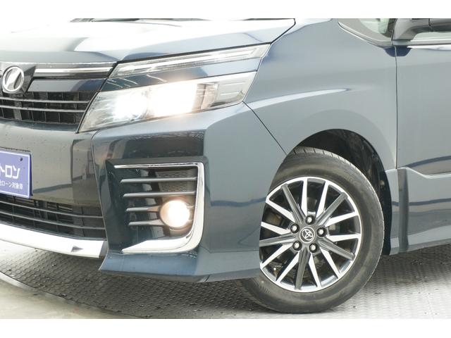 ヴォクシー ZS ETC バックカメラ ナビ TV 両側電動スライドドア オートライト LEDヘッドランプ スマートキー 電動格納ミラー 後席モニター 3列シート ウォークスルー CVT アルミホイール CD USB(20枚目)