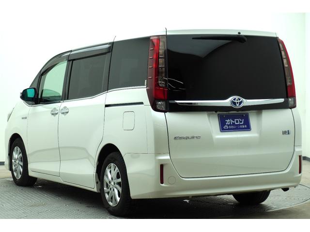 エスクァイア ハイブリッドＧｉ　ＥＴＣ　バックカメラ　ナビ　オートクルーズコントロール　両側電動スライドドア　オートライト　ＬＥＤヘッドランプ　スマートキー　３列シート　ＣＶＴ　アルミホイール　盗難防止システム　衝突安全ボディ（6枚目）