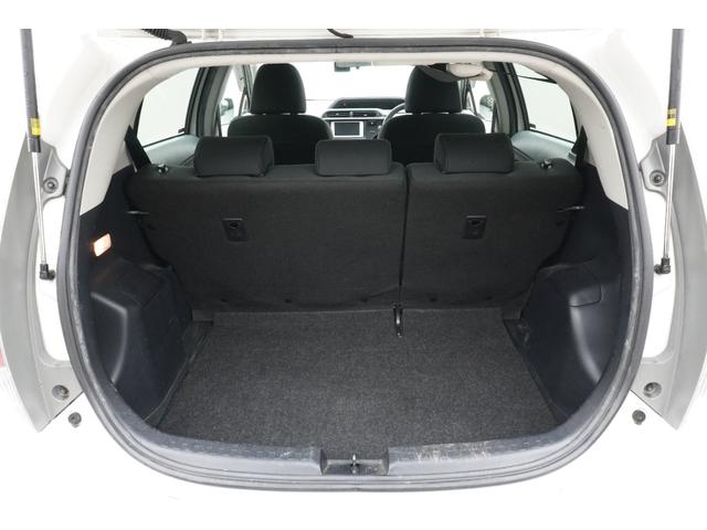 アクア S ドライブレコーダー ETC バックカメラ ナビ TV スマートキー アイドリングストップ 電動格納ミラー CVT 衝突安全ボディ ABS ESC Bluetooth エアコン パワーステアリング(19枚目)