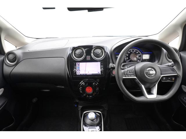 ノート ｅ－パワー　Ｘ　ドライブレコーダー　ＥＴＣ　全周囲カメラ　ナビ　ＴＶ　クリアランスソナー　レーンアシスト　衝突被害軽減システム　スマートキー　電動格納ミラー　ＣＶＴ　盗難防止システム　衝突安全ボディ　ＡＢＳ　ＥＳＣ（9枚目）