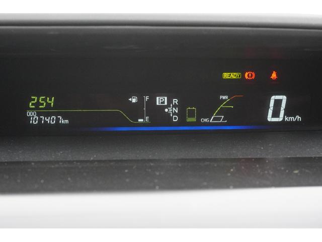 プリウスアルファ S Lセレクション ETC バックカメラ ナビ アルミホイール オートライト 後席モニター スマートキー 電動格納ミラー CVT 盗難防止システム 衝突安全ボディ ABS ミュージックプレイヤー接続可 エアコン(11枚目)