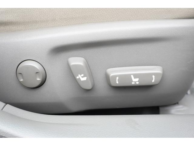 マークX 250G リラックスセレクション バックカメラ ナビ アルミホイール HID AT スマートキー 盗難防止システム パワーシート ミュージックプレイヤー接続可 衝突安全ボディ ABS ESC エアコン パワーステアリング(16枚目)