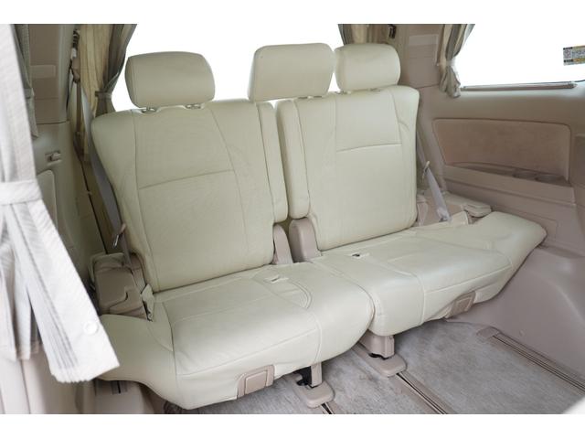 アルファード ２４０Ｓ　リミテッド　ＥＴＣ　バックカメラ　ナビ　ＴＶ　クリアランスソナー　両側電動スライドドア　ＨＩＤ　スマートキー　電動格納ミラー　後席モニター　３列シート　ＣＶＴ　アルミホイール　ＣＤ　ミュージックプレイヤー接続可（9枚目）