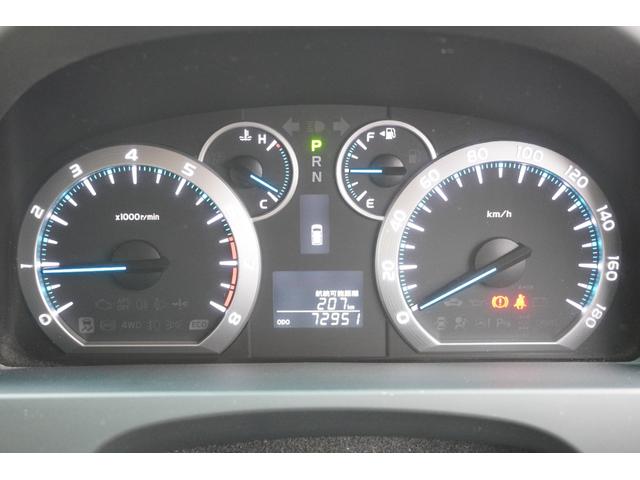アルファード ２４０Ｓ　リミテッド　ＥＴＣ　バックカメラ　ナビ　ＴＶ　クリアランスソナー　両側電動スライドドア　ＨＩＤ　スマートキー　電動格納ミラー　後席モニター　３列シート　ＣＶＴ　アルミホイール　ＣＤ　ミュージックプレイヤー接続可（12枚目）