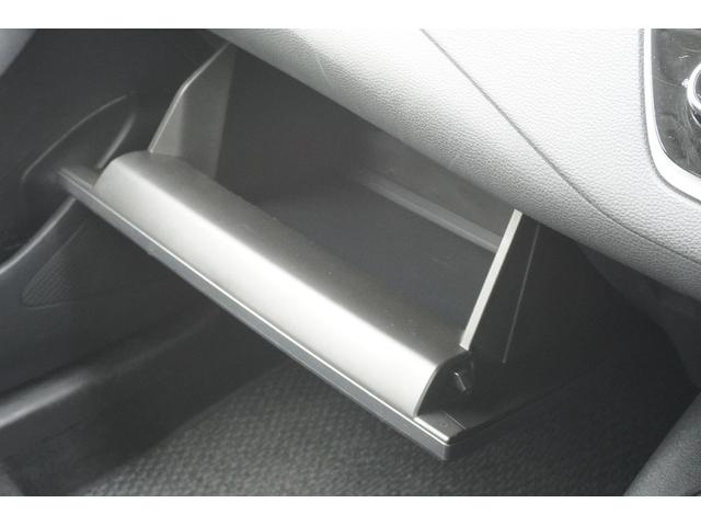 カローラツーリング Ｇ－Ｘ　バックカメラ　ナビ　オートクルーズコントロール　レーンアシスト　衝突被害軽減システム　オートライト　ＬＥＤヘッドランプ　スマートキー　ＣＶＴ　盗難防止システム　衝突安全ボディ　ＡＢＳ　ＥＳＣ　ＵＳＢ（16枚目）