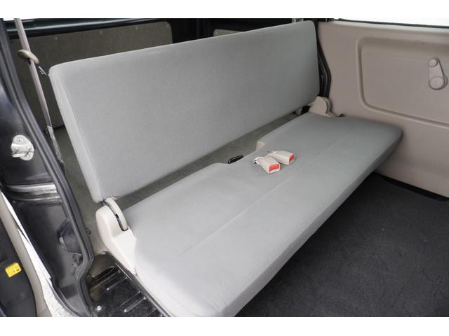 エブリイ ＰＣ　ハイルーフ　ＡＴ　両側スライドドア　キーレスエントリー　盗難防止システム　アルミホイール　エアコン　パワーステアリング　パワーウィンドウ　ＣＤ（9枚目）