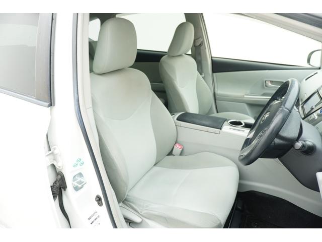 プリウスアルファ Ｓ　ＥＴＣ　バックカメラ　ナビ　ＴＶ　アルミホイール　オートライト　スマートキー　電動格納ミラー　３列シート　ＣＶＴ　盗難防止システム　衝突安全ボディ　ＡＢＳ　ＣＤ　ＤＶＤ再生　Ｂｌｕｅｔｏｏｔｈ（7枚目）