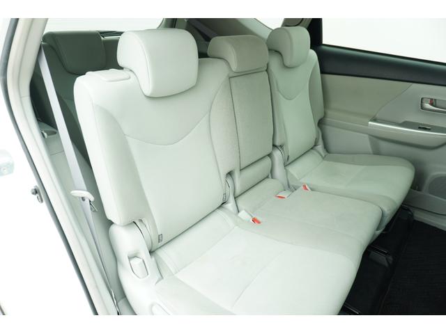 プリウスアルファ Ｓ　ＥＴＣ　バックカメラ　ナビ　ＴＶ　アルミホイール　オートライト　スマートキー　電動格納ミラー　３列シート　ＣＶＴ　盗難防止システム　衝突安全ボディ　ＡＢＳ　ＣＤ　ＤＶＤ再生　Ｂｌｕｅｔｏｏｔｈ（8枚目）