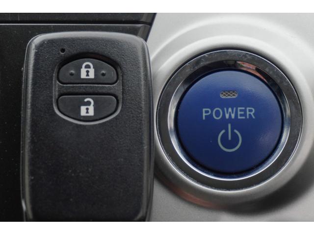 プリウスアルファ Ｓ　ＥＴＣ　バックカメラ　ナビ　ＴＶ　アルミホイール　オートライト　スマートキー　電動格納ミラー　３列シート　ＣＶＴ　盗難防止システム　衝突安全ボディ　ＡＢＳ　ＣＤ　ＤＶＤ再生　Ｂｌｕｅｔｏｏｔｈ（18枚目）