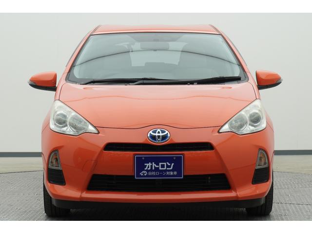 アクア Ｓ　ＥＴＣ　バックカメラ　ナビ　アルミホイール　キーレスエントリー　電動格納ミラー　ＣＶＴ　衝突安全ボディ　ＡＢＳ　ＥＳＣ　ＣＤ　ＤＶＤ再生　ミュージックプレイヤー接続可　エアコン　パワーステアリング（2枚目）