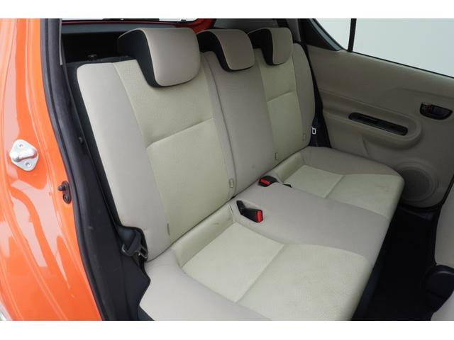 アクア Ｓ　ＥＴＣ　バックカメラ　ナビ　アルミホイール　キーレスエントリー　電動格納ミラー　ＣＶＴ　衝突安全ボディ　ＡＢＳ　ＥＳＣ　ＣＤ　ＤＶＤ再生　ミュージックプレイヤー接続可　エアコン　パワーステアリング（8枚目）