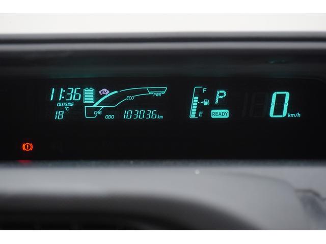 アクア Ｓ　ＥＴＣ　バックカメラ　ナビ　アルミホイール　キーレスエントリー　電動格納ミラー　ＣＶＴ　衝突安全ボディ　ＡＢＳ　ＥＳＣ　ＣＤ　ＤＶＤ再生　ミュージックプレイヤー接続可　エアコン　パワーステアリング（11枚目）