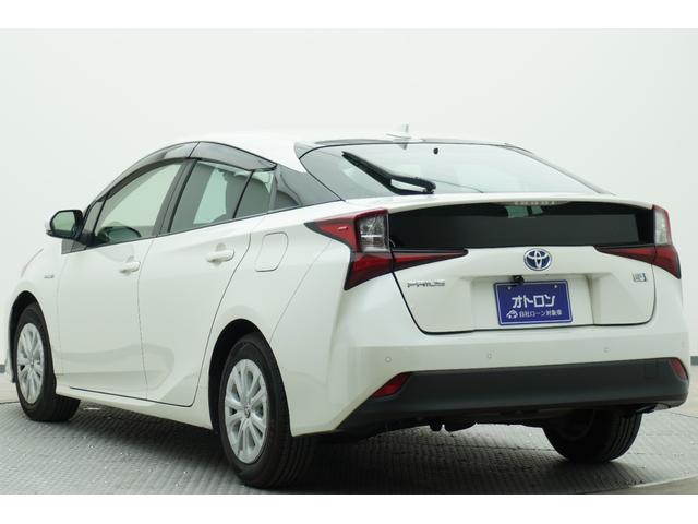 プリウス Ｓ　ＥＴＣ　クリアランスソナー　レーンアシスト　オートクルーズコントロール　衝突被害軽減システム　バックカメラ　アルミホイール　ＬＥＤヘッドランプ　ＣＶＴ　スマートキー　電動格納ミラー　盗難防止システム（6枚目）