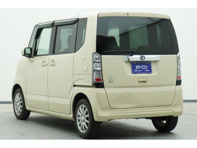 Ｎ－ＢＯＸ Ｇ　両側スライドドア　スマートキー　アイドリングストップ　ベンチシート　ＣＶＴ　盗難防止システム　ＡＢＳ　ＥＳＣ　ＣＤ　ミュージックプレイヤー接続可　アルミホイール　衝突安全ボディ　エアコン（6枚目）