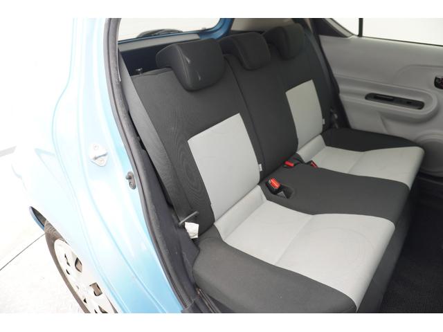 アクア Ｓ　ＥＴＣ　バックカメラ　ナビ　スマートキー　電動格納ミラー　ＣＶＴ　衝突安全ボディ　ＡＢＳ　ＥＳＣ　エアコン　パワーステアリング　パワーウィンドウ（8枚目）