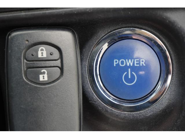 アクア Ｓ　ＥＴＣ　バックカメラ　ナビ　スマートキー　電動格納ミラー　ＣＶＴ　衝突安全ボディ　ＡＢＳ　ＥＳＣ　エアコン　パワーステアリング　パワーウィンドウ（17枚目）