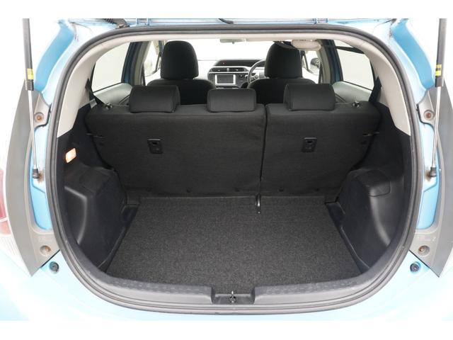 アクア Ｓ　ＥＴＣ　バックカメラ　ナビ　スマートキー　電動格納ミラー　ＣＶＴ　衝突安全ボディ　ＡＢＳ　ＥＳＣ　エアコン　パワーステアリング　パワーウィンドウ（19枚目）