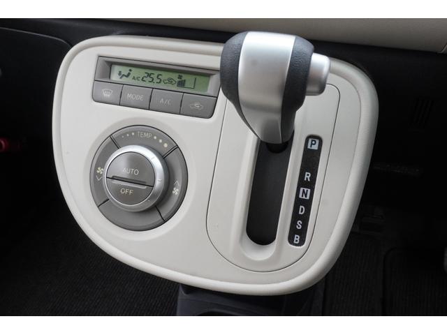 ミラココア ココアプラスＸ　ナビ　ＴＶ　スマートキー　アイドリングストップ　電動格納ミラー　ベンチシート　ＣＶＴ　盗難防止システム　ＡＢＳ　ＣＤ　ＵＳＢ　ルーフレール　衝突安全ボディ　エアコン　パワーステアリング（14枚目）