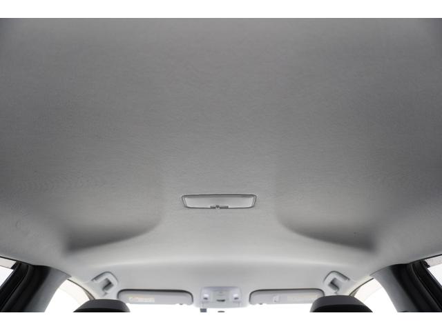 プリウス Ｓ　４ＷＤ　ＥＴＣ　バックカメラ　アルミホイール　ＬＥＤヘッドランプ　ＣＶＴ　スマートキー　盗難防止システム　衝突安全ボディ　ＡＢＳ　ＥＳＣ　エアコン　パワーステアリング　パワーウィンドウ（18枚目）