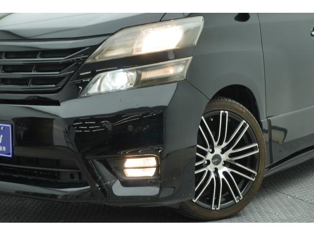 ヴェルファイア ２．４Ｚ　プラチナセレクションＩＩ　４ＷＤ　ＥＴＣ　バックカメラ　ナビ　ＴＶ　クリアランスソナー　両側電動スライドドア　ＨＩＤ　電動リアゲート　スマートキー　後席モニター　３列シート　ＣＶＴ　アルミホイール　ＣＤ　ＤＶＤ再生（20枚目）