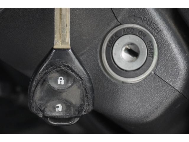 ハイエースバン ロングスーパーＧＬ　ＥＴＣ　両側スライドドア　キーレスエントリー　電動格納ミラー　ＡＴ　ＣＤ　ＭＤ　エアコン　パワーウィンドウ　運転席エアバッグ（17枚目）