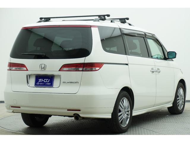 エリシオン Ｘ　ＥＴＣ　ナビ　ＴＶ　両側スライド・片側電動　ＨＩＤ　キーレスエントリー　３列シート　パワーシート　ＡＴ　アルミホイール　ＣＤ　盗難防止システム　衝突安全ボディ　ＡＢＳ　エアコン　パワーステアリング（4枚目）