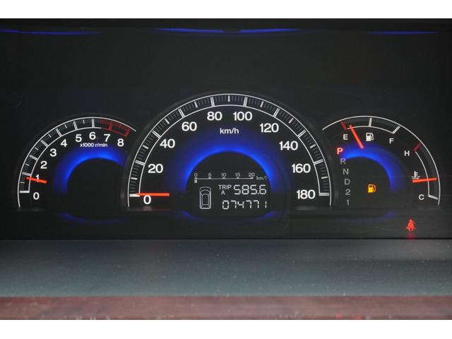 エリシオン Ｘ　ＥＴＣ　ナビ　ＴＶ　両側スライド・片側電動　ＨＩＤ　キーレスエントリー　３列シート　パワーシート　ＡＴ　アルミホイール　ＣＤ　盗難防止システム　衝突安全ボディ　ＡＢＳ　エアコン　パワーステアリング（12枚目）