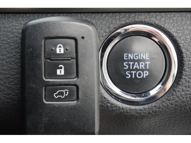 ハリアー プレミアム　アドバンスドパッケージ　全周囲カメラ　クリアランスソナー　オートクルーズコントロール　レーンアシスト　パワーシート　衝突被害軽減システム　ナビ　ＴＶ　オートマチックハイビーム　オートライト　ＬＥＤヘッドランプ　電動リアゲート（17枚目）