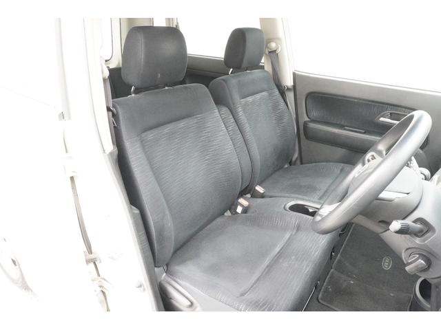 全ての車両に磨き・クリーニングを施し、車本来の輝きのお車を一台でも多く提供出来る努力をスタッフ一同取り組んでおります！是非綺麗な中古車をご覧になってください！