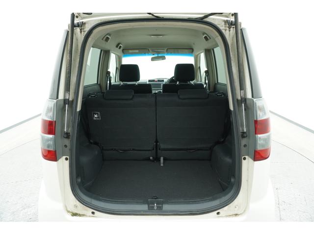 金利０円、審査通過率９５％、自社即日審査、頭金相談、保証人相談、保証付きローンが不安な方でも大丈夫！全店舗在庫共有！全５００台以上在庫保有！在庫に無い車両もＯＫ！