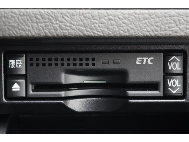 クラウン ３．５アスリート　ＥＴＣ　クリアランスソナー　オートクルーズコントロール　バックカメラ　ナビ　アルミホイール　ＨＩＤ　ＡＴ　スマートキー　盗難防止システム　パワーシート　ＣＤ　ＭＤ　ミュージックプレイヤー接続可（15枚目）