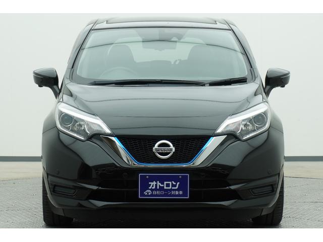 ノート ｅ－パワー　Ｘ　ＥＴＣ　全周囲カメラ　ナビ　ＴＶ　衝突被害軽減システム　スマートキー　ＣＶＴ　盗難防止システム　衝突安全ボディ　ＡＢＳ　ＥＳＣ　ＣＤ　ＵＳＢ　ミュージックプレイヤー接続可　Ｂｌｕｅｔｏｏｔｈ　エアコン（2枚目）