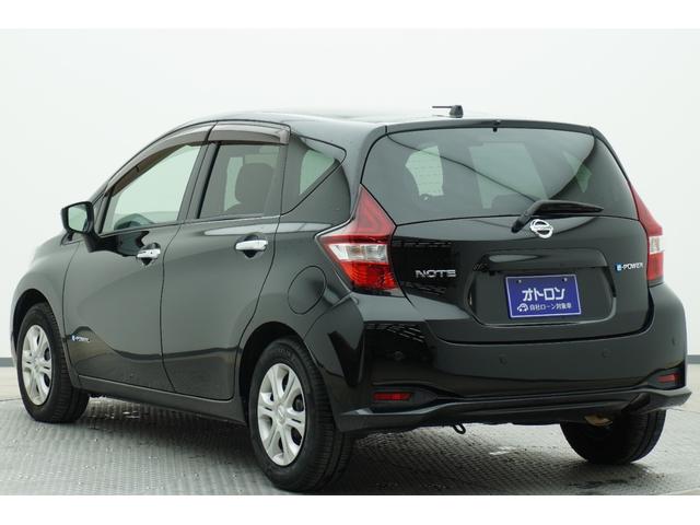 ノート ｅ－パワー　Ｘ　ＥＴＣ　全周囲カメラ　ナビ　ＴＶ　衝突被害軽減システム　スマートキー　ＣＶＴ　盗難防止システム　衝突安全ボディ　ＡＢＳ　ＥＳＣ　ＣＤ　ＵＳＢ　ミュージックプレイヤー接続可　Ｂｌｕｅｔｏｏｔｈ　エアコン（6枚目）