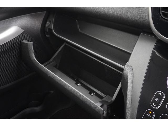 デイズルークス Ｘ　Ｖセレクション　ＥＴＣ　全周囲カメラ　両側スライドドア　ナビ　ＴＶ　衝突被害軽減システム　スマートキー　ベンチシート　ＣＶＴ　盗難防止システム　ＡＢＳ　ＥＳＣ　ＣＤ　ＤＶＤ再生　ＵＳＢ　ミュージックプレイヤー接続可（18枚目）