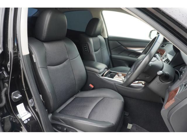 フーガ ３７０ＧＴ　ＦＯＵＲ　４ＷＤ　クリアランスソナー　オートクルーズコントロール　衝突被害軽減システム　全周囲カメラ　ナビ　アルミホイール　オートライト　ＬＥＤヘッドランプ　ＡＴ　スマートキー　電動格納ミラー　盗難防止システム（7枚目）