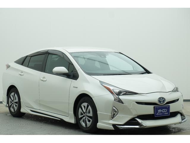 プリウス A クリアランスソナー レーンアシスト オートクルーズコントロール 衝突被害軽減システム バックカメラ TV アルミホイール LEDヘッドランプ CVT スマートキー アイドリングストップ 電動格納ミラー(3枚目)